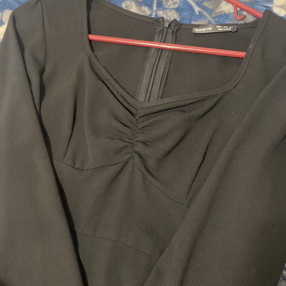 Dress - Picture 3 of 3